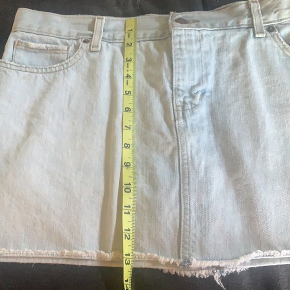 Old Navy Mini Skirt - Picture 4 of 5